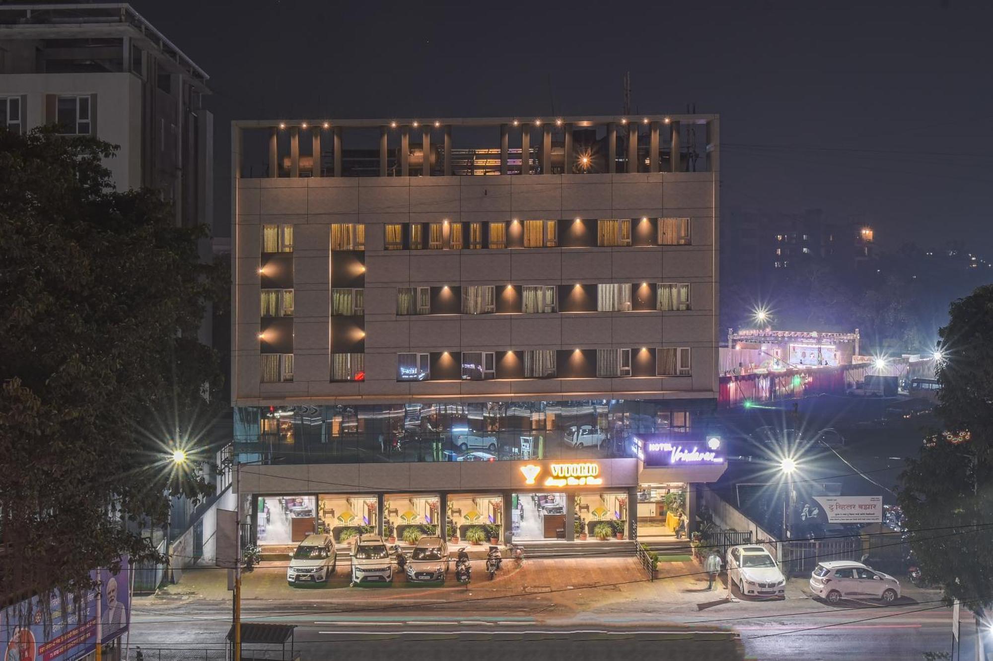Hotel Vrindavan Deluxe Kolhapur Extérieur photo