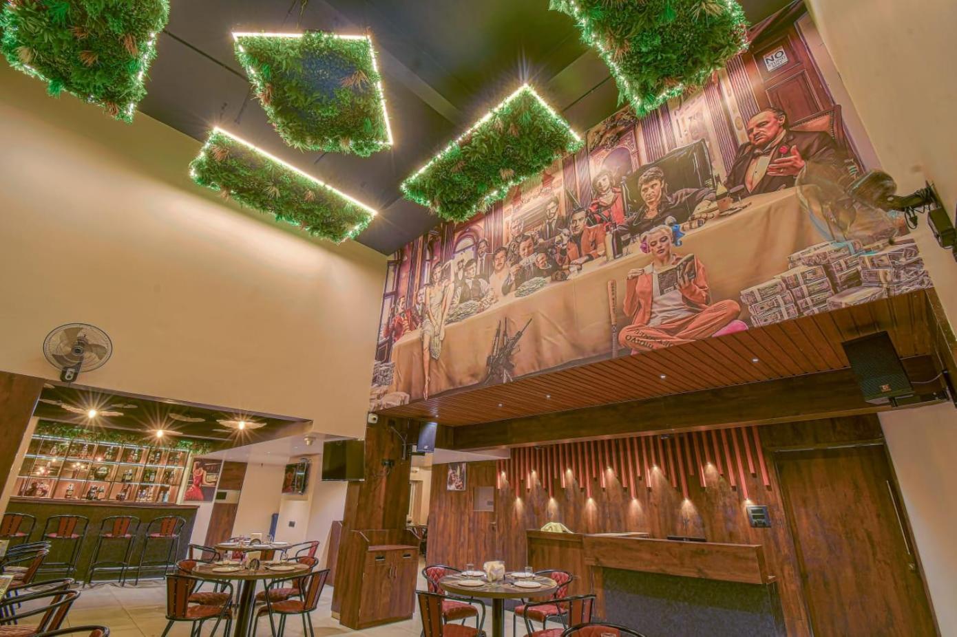 Hotel Vrindavan Deluxe Kolhapur Extérieur photo