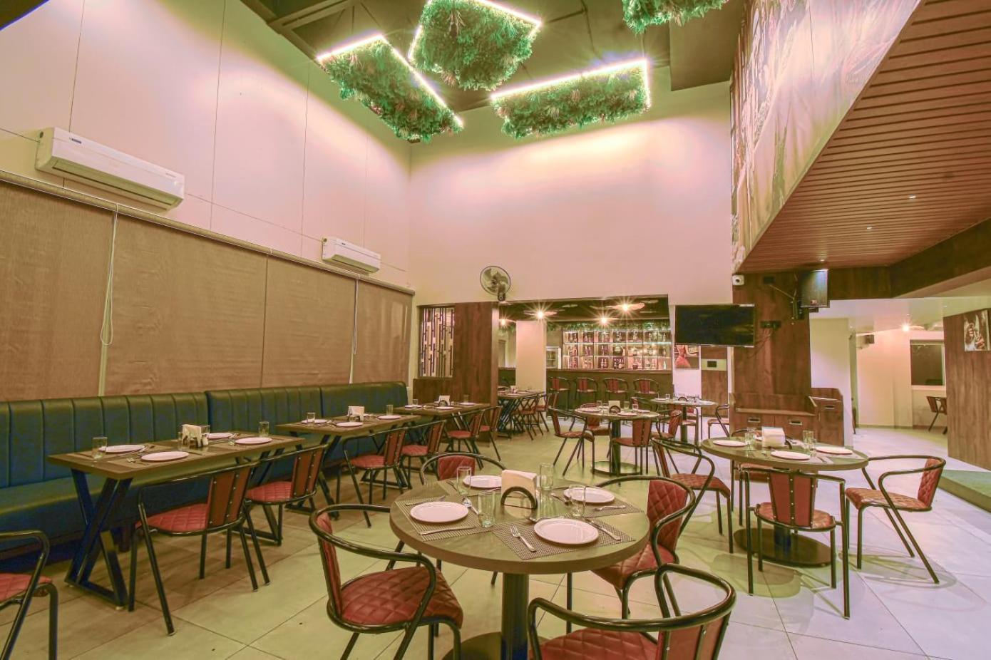 Hotel Vrindavan Deluxe Kolhapur Extérieur photo