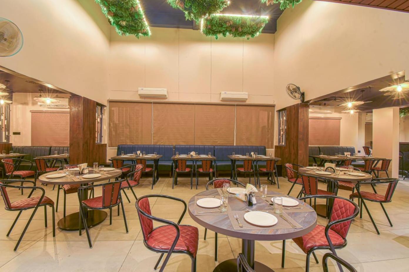 Hotel Vrindavan Deluxe Kolhapur Extérieur photo